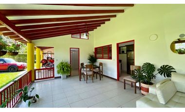 Majestuosa casa campestre vía Alcala ideal para Hotel Campestre. Hacienda Cafetera. Pereira - Colombia.