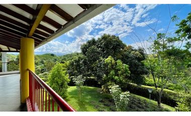 Majestuosa casa campestre vía Alcala ideal para Hotel Campestre. Hacienda Cafetera. Pereira - Colombia.