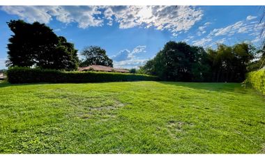 Magnífico terreno plano en el Tigre Condominio Campestre con bosque nativo. Cerritos. Pereira - Colombia