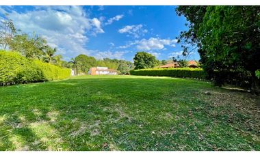 Magnífico terreno plano en el Tigre Condominio Campestre con bosque nativo. Cerritos. Pereira - Colombia