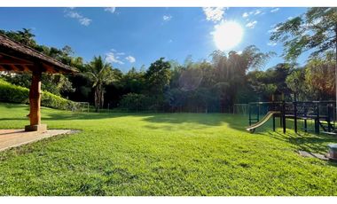 Magnífico terreno plano en el Tigre Condominio Campestre con bosque nativo. Cerritos. Pereira - Colombia