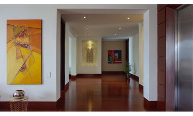 Majestuoso apartamento en Cabo Marzo. Pinares. Pereira - Colombia.