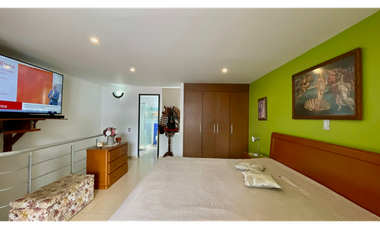 Extraordinaria casa remodelada en Santa Clara de las Villas. Pereira-Colombia.