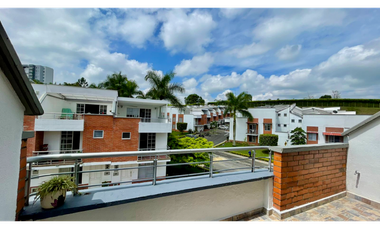 Extraordinaria casa remodelada en Santa Clara de las Villas. Pereira-Colombia.