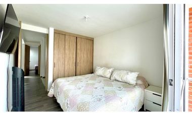 Extraordinaria casa remodelada de 151 m2 en Reservas del Campo. Galicia. Pereira - Colombia.