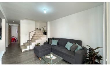 Extraordinaria casa remodelada de 151 m2 en Reservas del Campo. Galicia. Pereira - Colombia.