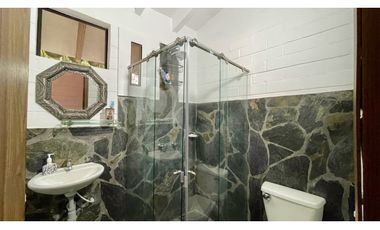 Magnifica casa en la Calabria condominio campestre. Pereira-Colombia