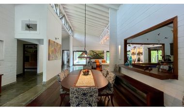 Magnifica casa en la Calabria condominio campestre. Pereira-Colombia