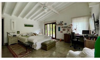 Magnifica casa en la Calabria condominio campestre. Pereira-Colombia