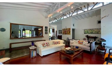 Magnifica casa en la Calabria condominio campestre. Pereira-Colombia