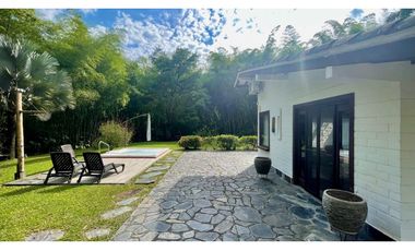 Magnifica casa en la Calabria condominio campestre. Pereira-Colombia