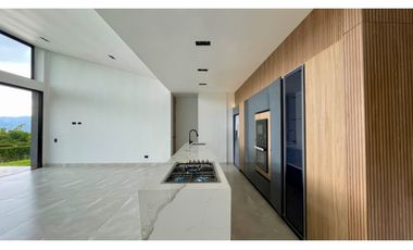 Extraordinaria casa moderna en el eje cafetero, Santa rosa.Pereira-Colombia.