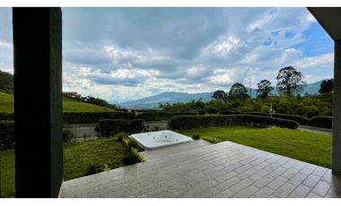 Extraordinaria casa moderna en el eje cafetero, Santa rosa.Pereira-Colombia.