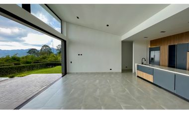 Extraordinaria casa moderna en el eje cafetero, Santa rosa.Pereira-Colombia.