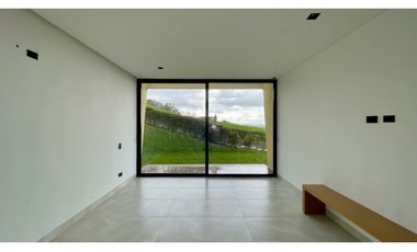 Extraordinaria casa moderna en el eje cafetero, Santa rosa.Pereira-Colombia.