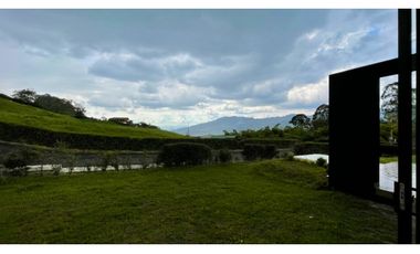 Extraordinaria casa moderna en el eje cafetero, Santa rosa.Pereira-Colombia.