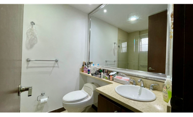 Extraordinario apartamento en Pinares con 100 m2 2 parqueaderos y cuarto útil. Pereira - Colombia