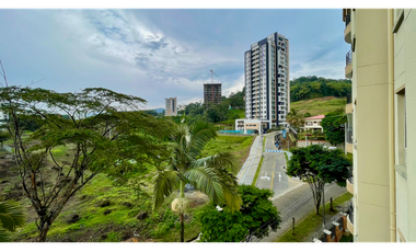 Extraordinario apartamento en Pinares con 100 m2 2 parqueaderos y cuarto útil. Pereira - Colombia