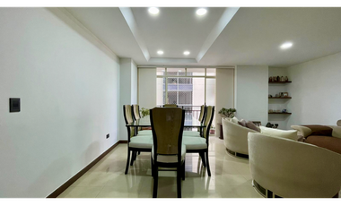 Extraordinario apartamento en Pinares con 100 m2 2 parqueaderos y cuarto útil. Pereira - Colombia