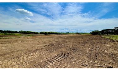 Lotes en Malabar. Lagos de Malabar Condominio Campestre. Malabar. Pereira - Colombia.	Lotes desde 1917 m2.