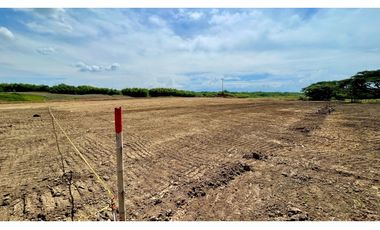 Lotes en Malabar. Lagos de Malabar Condominio Campestre. Malabar. Pereira - Colombia.	Lotes desde 1917 m2.