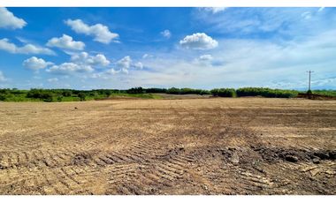 Lotes en Malabar. Lagos de Malabar Condominio Campestre. Malabar. Pereira - Colombia.	Lotes desde 1917 m2.