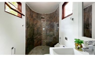 Casa campestre con piscina y de un solo nivel en Combia