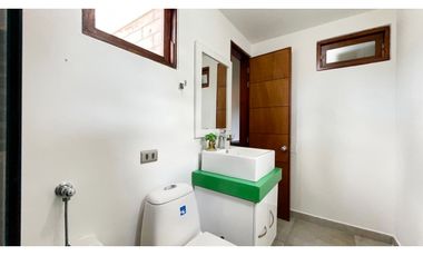 Casa campestre con piscina y de un solo nivel en Combia