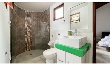 Casa campestre con piscina y de un solo nivel en Combia