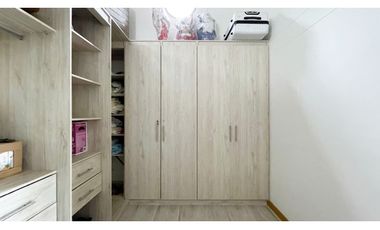 Casa campestre con piscina y de un solo nivel en Combia