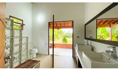 Casa campestre con piscina y de un solo nivel en Combia