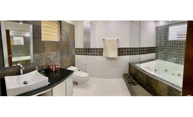 Extraordinaria casa en Alamos. Canaan Conjunto Residencial. Pereira - Colombia.