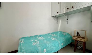 Hermosa casa medianera en venta la Villa Olimpica. Pereira.