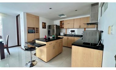 Hermosa casa medianera en venta la Villa Olimpica. Pereira.