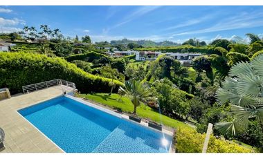 Maravilloso casa campestre en las margaritas condominio campestre.Cerritos.Pereira-Colombia