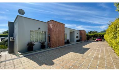 Maravilloso casa campestre en las margaritas condominio campestre.Cerritos.Pereira-Colombia