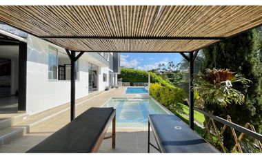 Maravilloso casa campestre en las margaritas condominio campestre.Cerritos.Pereira-Colombia