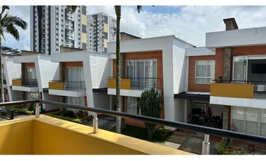Extraordinara Casa en conjunto cerrado, sector la villa Pereira
