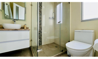 Venta de casa medianera remodelada – Sector Pueblito Cafetero, Pereira