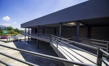 Edificio Mixto en Venta en Nueva Serratón