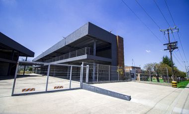 Edificio Mixto en Venta en Nueva Serratón