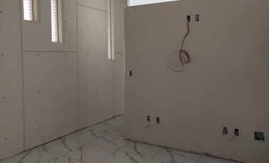 Locales en Renta en BARRIO SANTA MARIA