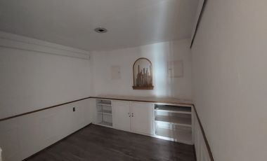 Locales en Renta en BARRIO SANTA MARIA