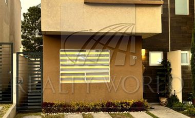 Casas en Venta en SAN FERNANDO