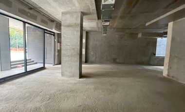 ARRIENDO Local Comercial de 191,56 m2, Metro Manuel Montt,