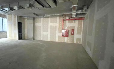 ARRIENDO Local Comercial de 191,56 m2, Metro Manuel Montt,