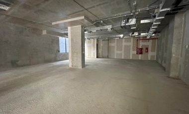 ARRIENDO Local Comercial de 191,56 m2, Metro Manuel Montt,