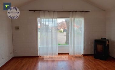 Casa en Arriendo en Matías Cousiño 379, casa 118