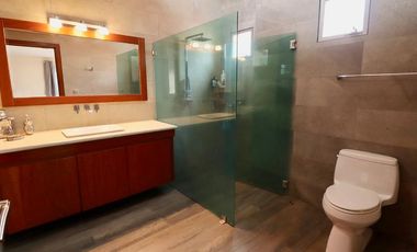CASA EN VENTA EN MORELIA, RESIDENCIAL BUGAMBILIAS