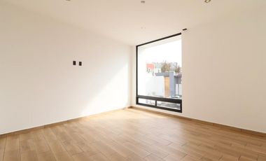 CASA EN VENTA EN MORELIA, RÍO ALTOZANO